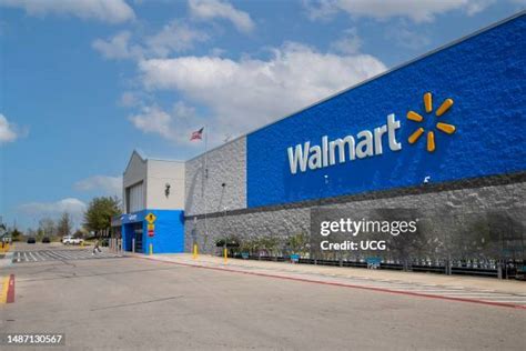 Walmart atchison ks - MEMPHIS, Tenn. (WMC/Gray News) - A man shopping at a Memphis-area Walmart has been critically injured after a shooting occurred inside the store …